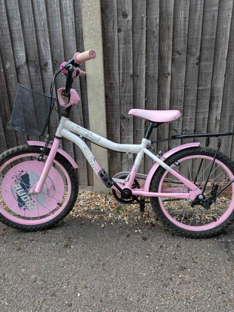 Pink BMX Kids Bike with Basket and stabilizers – Good Condition