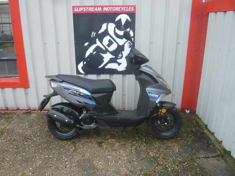 Keeway FACT 50 2022 1 OWNER ONLY 500 MILES BARGAIN LEARNER LEGAL SCOOTER R S 125