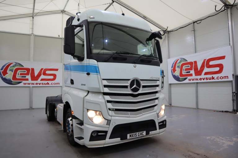 2015 (15 PLATE) Mercedes Benz ACTROS 2345 6x2 Euro 6 Tractor Units