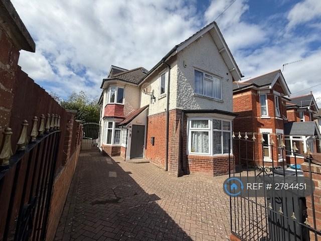 6 bedroom house in Stanfield Road, Bournemouth, BH9 (6 bed) (#2784451)