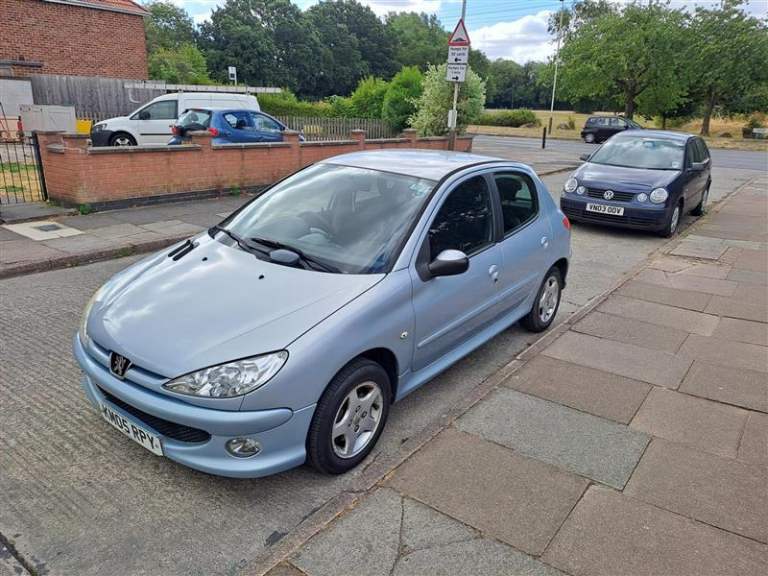 Peugeot, 206, Hatchback, 2005, Manual, 1360 (cc), 5 doors