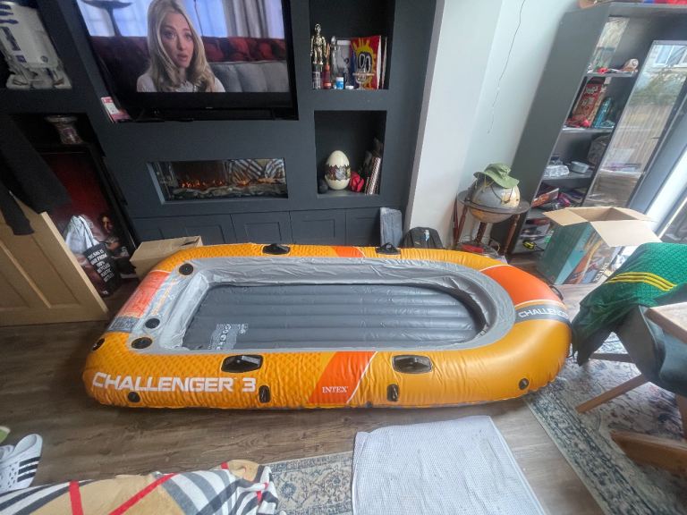 Challenger 2 inflatable dinghy 