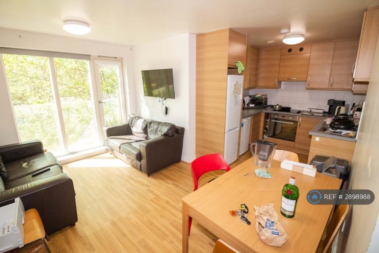 1 bedroom in Columbia Lodge, Southampton, SO16 (#2898988)