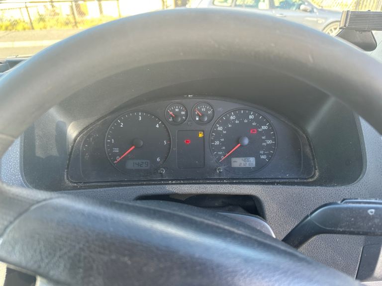 Volkswagen Transporter T5 1.9TDi