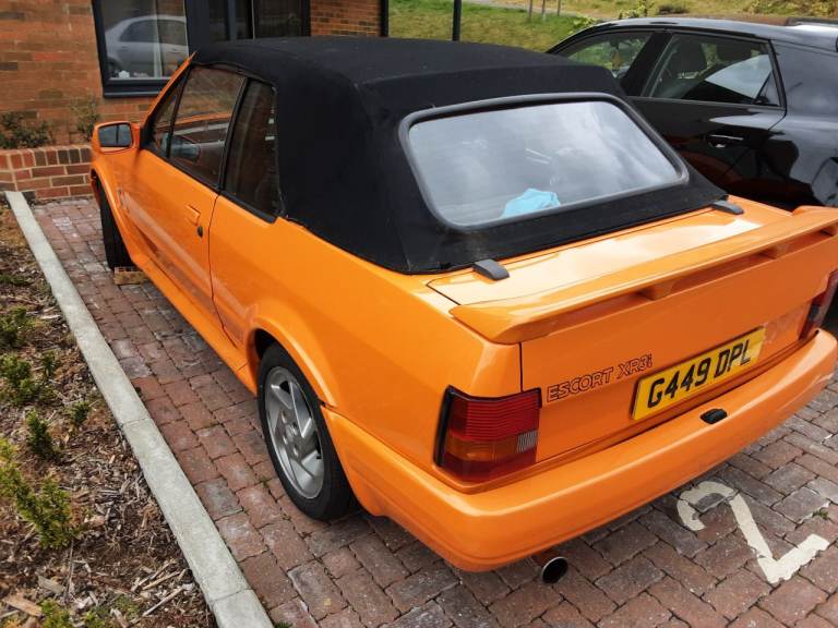 Ford escort xr3i cabriolet 12 months mot  3900