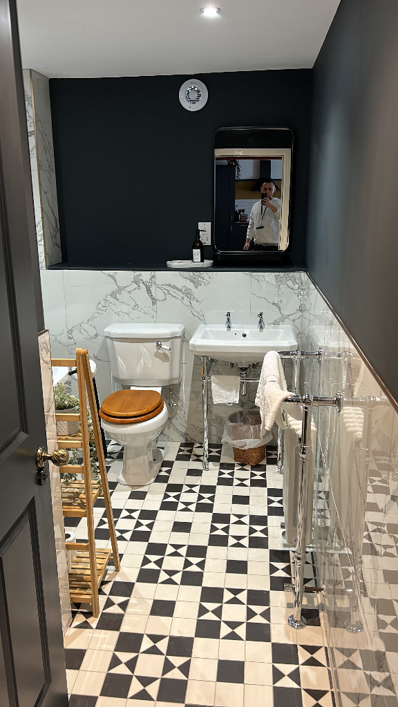 Joiner/builder/plumber/renovations