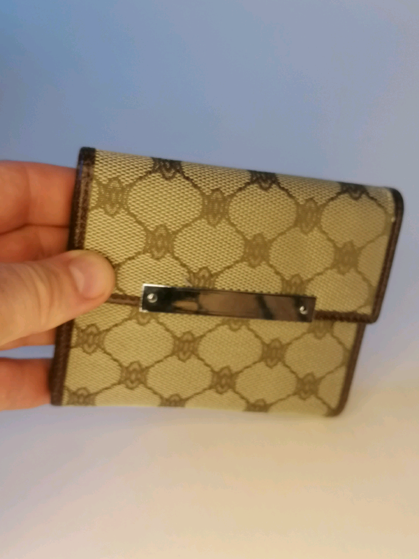 Woman's purse. Wallet. 