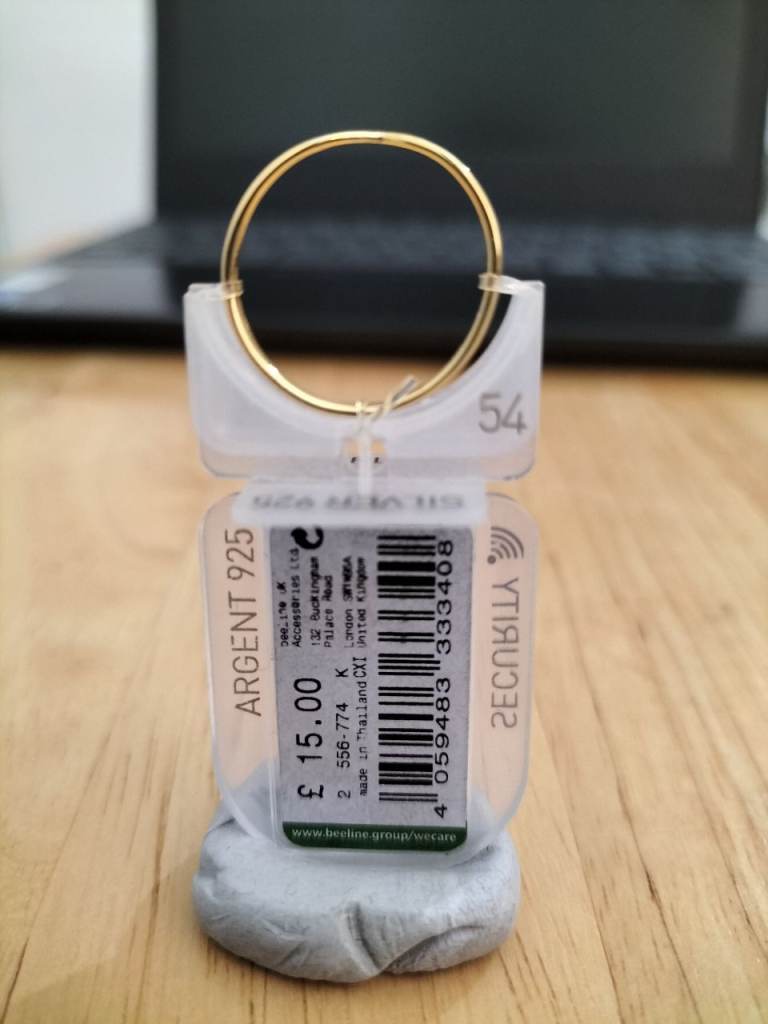 New Gold Coloured Hoop Earrings – Size 54 N