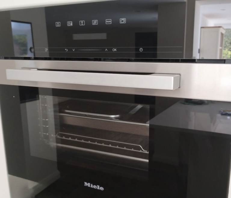Miele Steam Oven DG7240