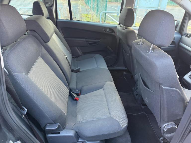 Vauxhall, ZAFIRA, MPV, 2012, Manual, 1686 (cc), 5 doors