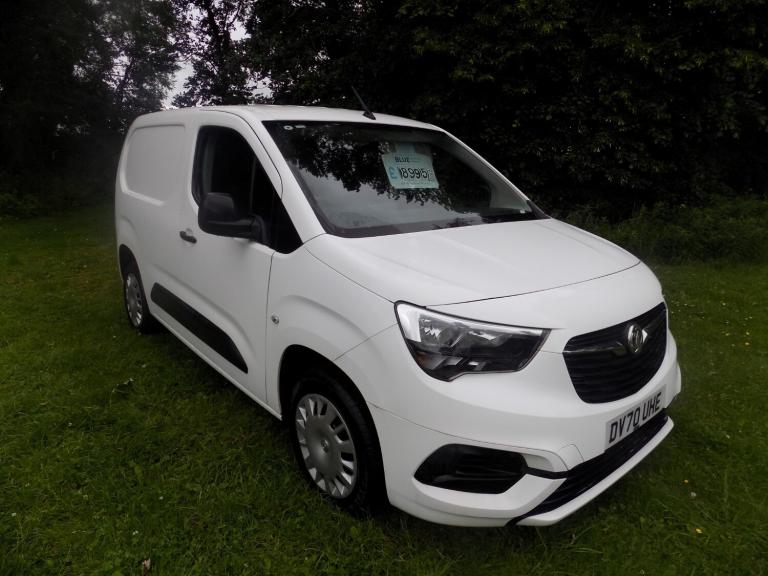 2020 Vauxhall Combo 2300 1.5 Turbo D 100ps H1 Sportive Van PANEL VAN Diesel Manual