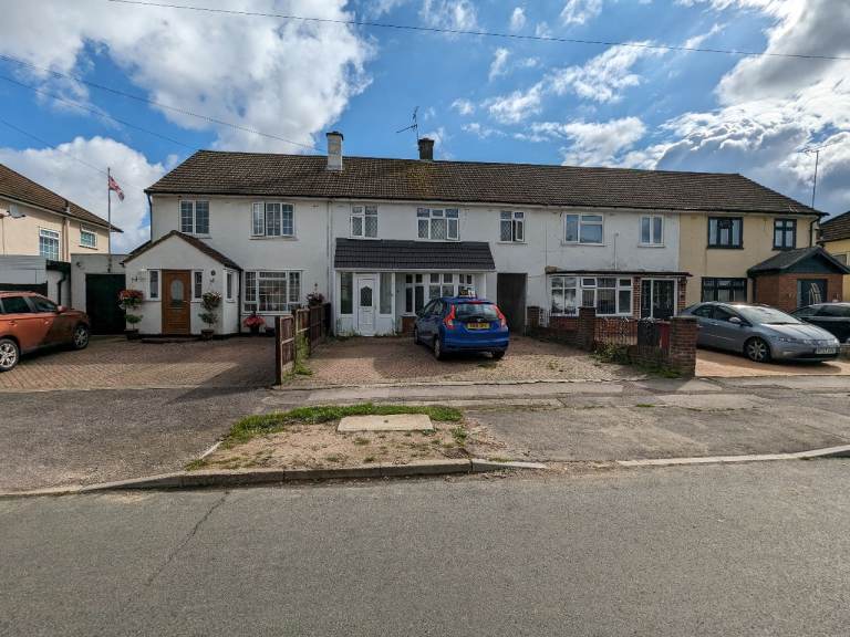 Bills Included, Single Room in a 3 Bed Flat,  Ideal for Green Park, Tesco Distribution Centre,