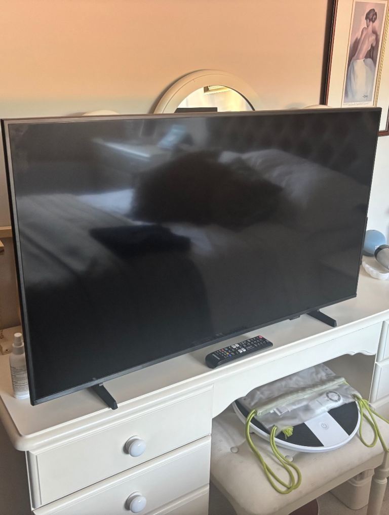 **SOLD** Samsung UE40F6000FK (2025 Model) 40-inch Full HD LED Smart TV 