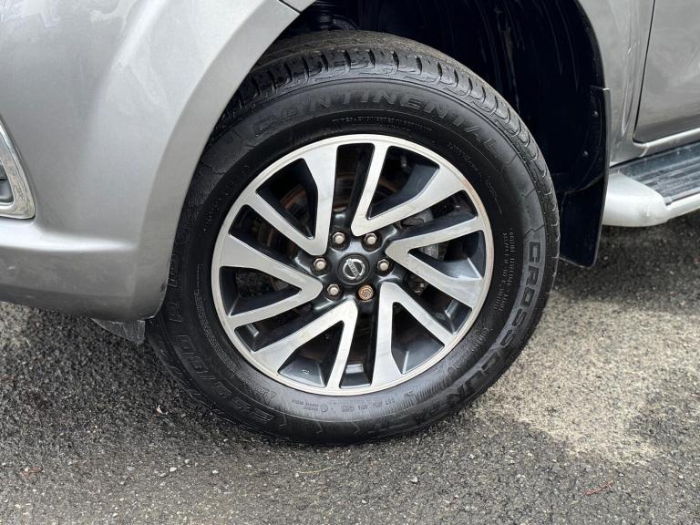 2017 Nissan Navara Double Cab Pick Up Tekna 2.3dCi 190 4WD Auto PICK UP DIESEL Automatic