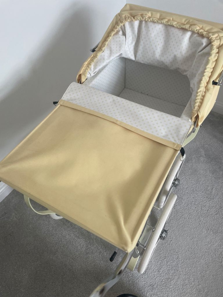 Silver cross limited edition vintage dolls pram
