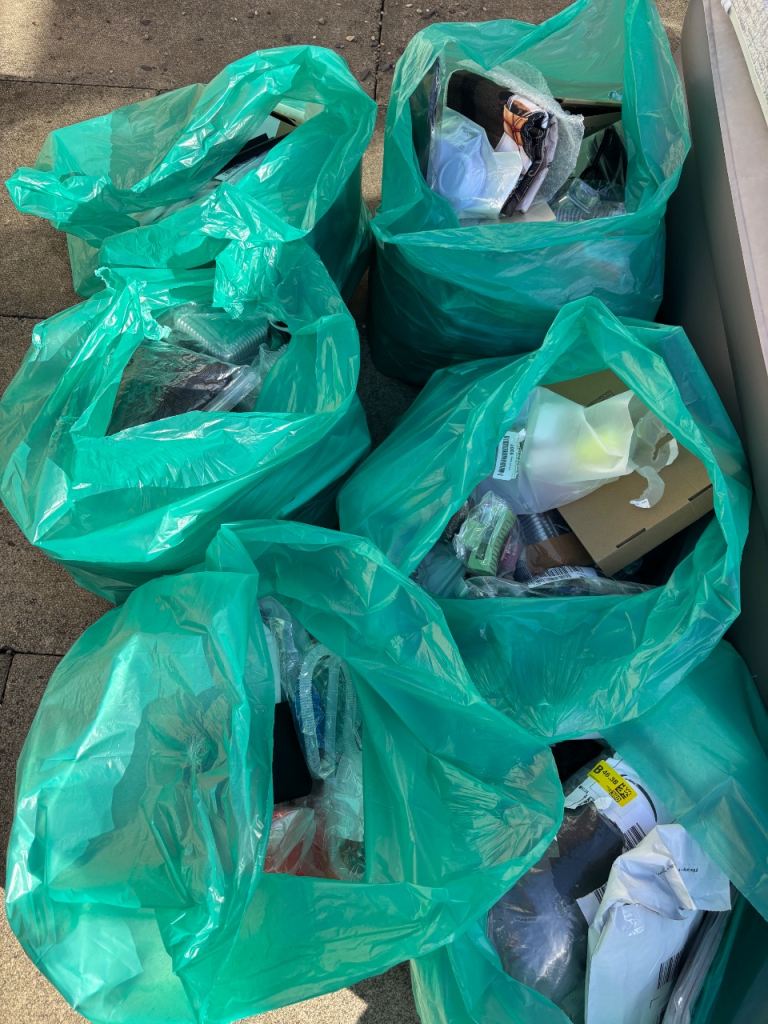 Car Boot Resale Bundles Amazon Lost– £10 a Bag or All 6 for £50 Available
