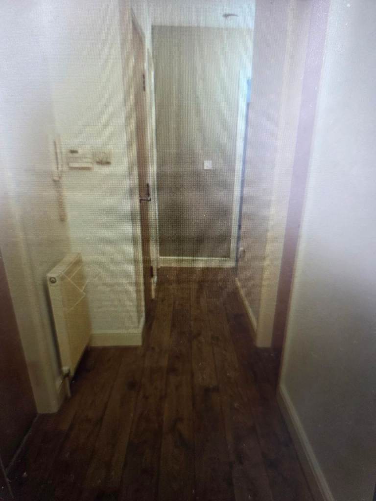 Spacious 2 bedroom flat for rent