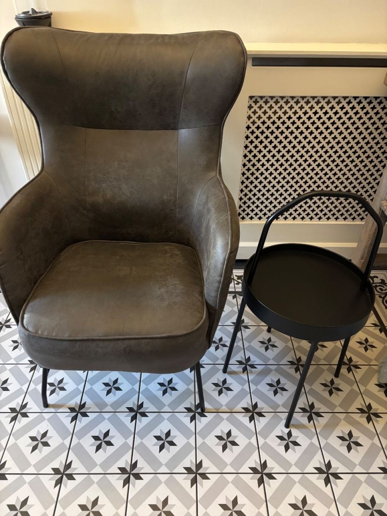 Armchair and matching side table 