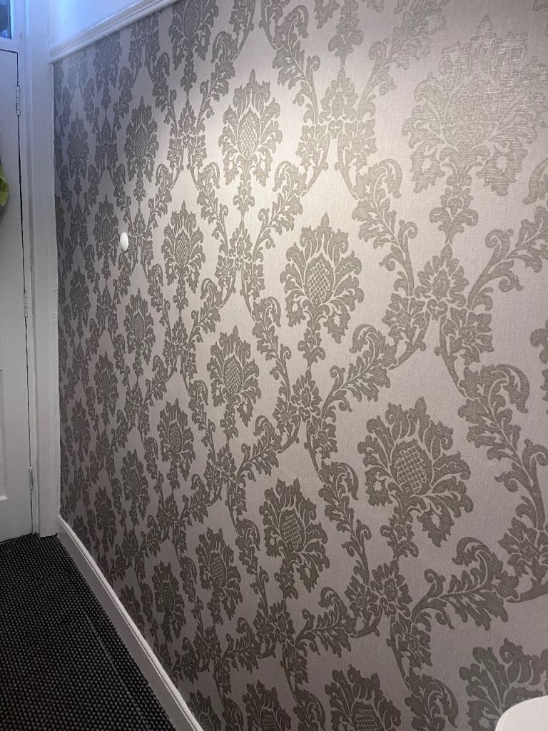 3 rolls of wallpaper £20!!!!!