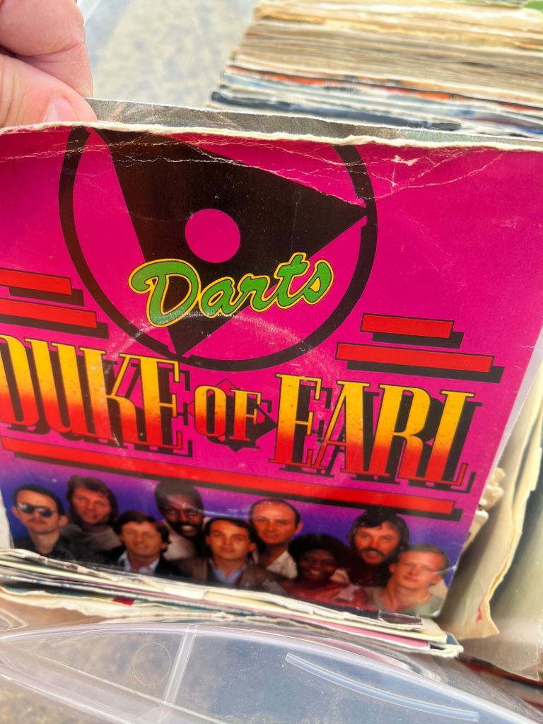 Job lot 7” records round 300