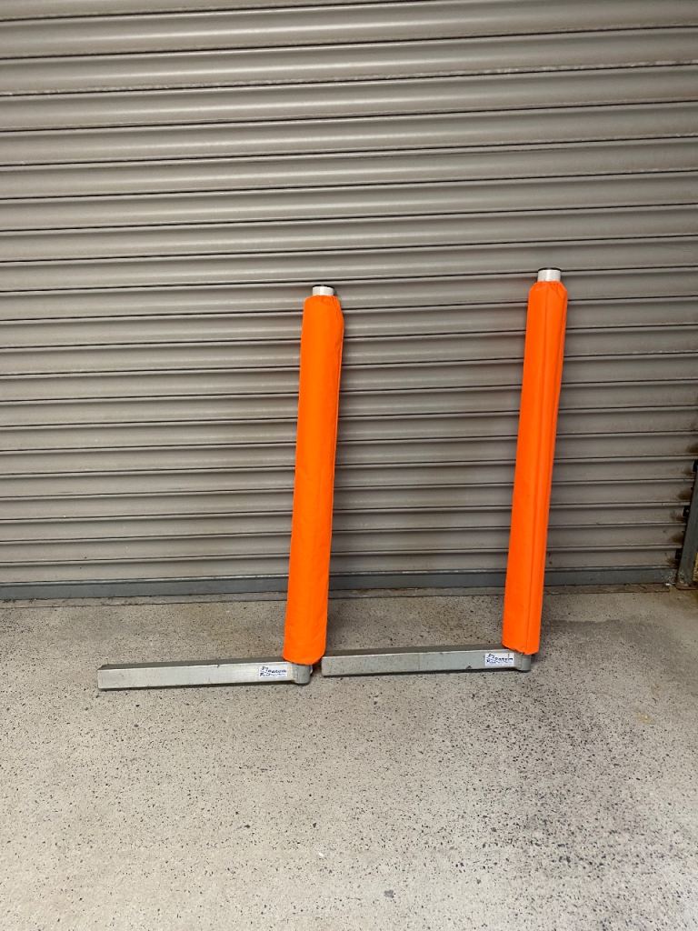 Boat trailer poles 