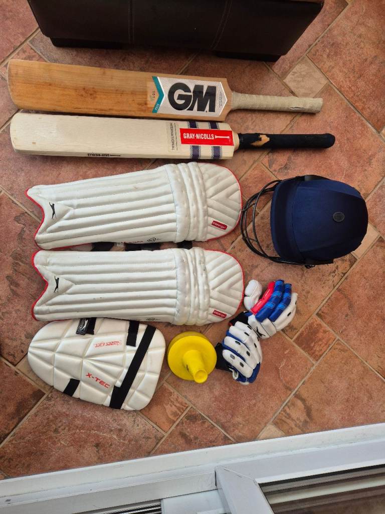 Cricket bats, pads, gloves and Helmet. Bag included
