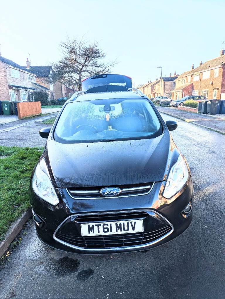 Spacious 7-seater - Ford, GRAND C-MAX, MPV, 2011, Manual/Petrol