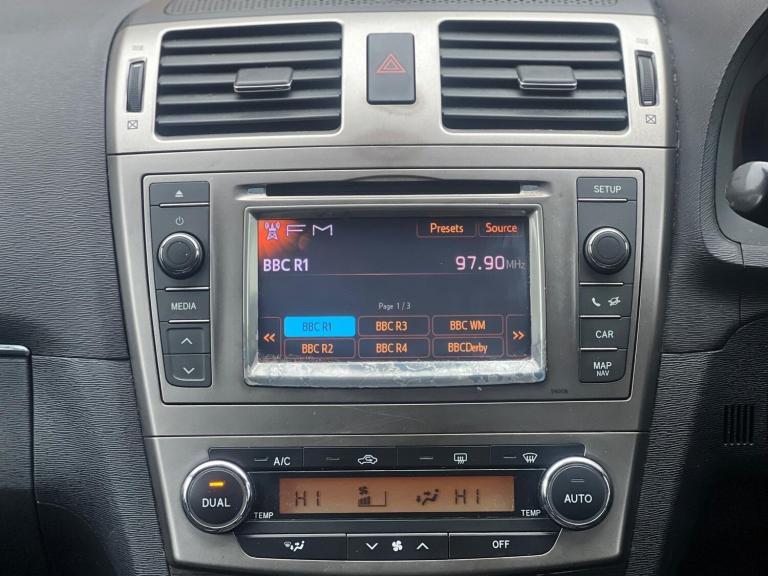 2012 Toyota Avensis 2.2 D-4D T4 5dr ESTATE DIESEL Manual