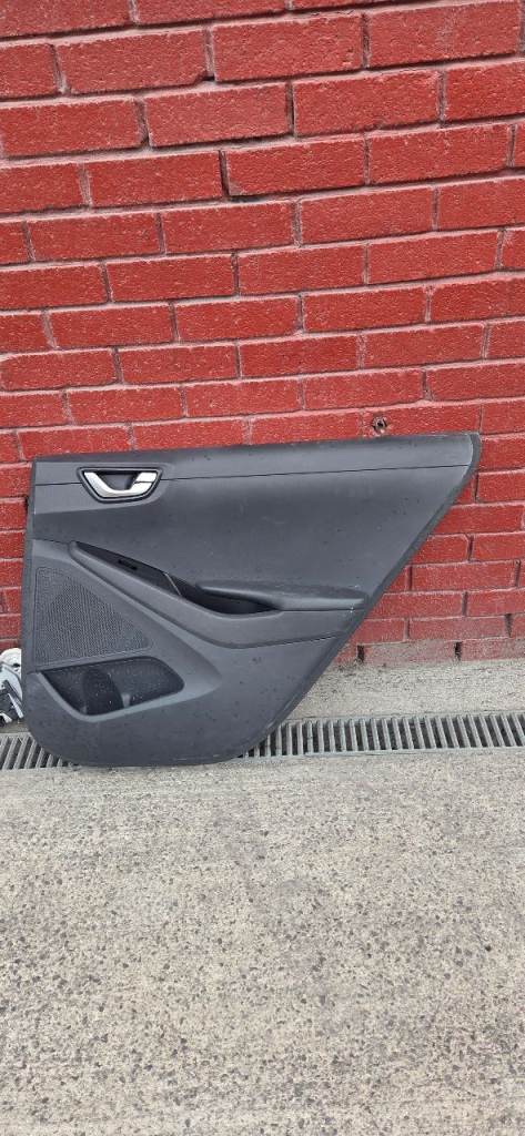 Hyundai ioniq door card 