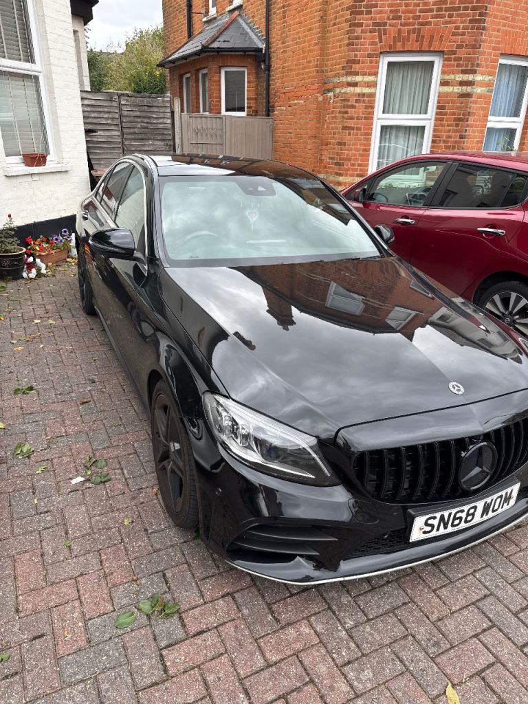 Mercedes Benz C220d AMG line Premium plus (Night edition)