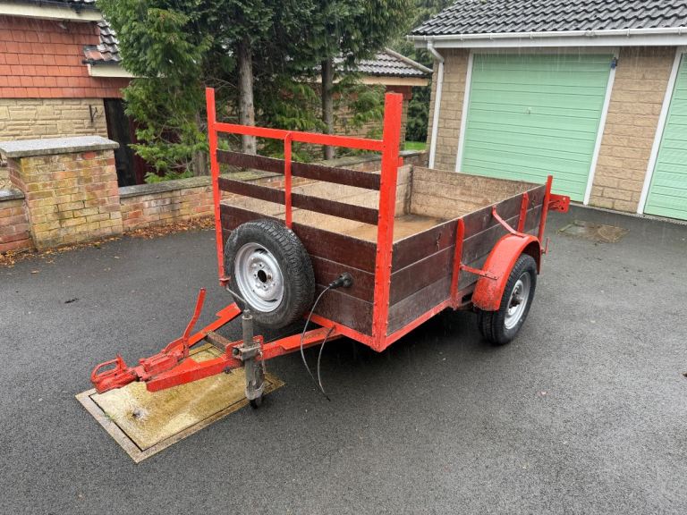 7’ x 4’ Box Trailer 