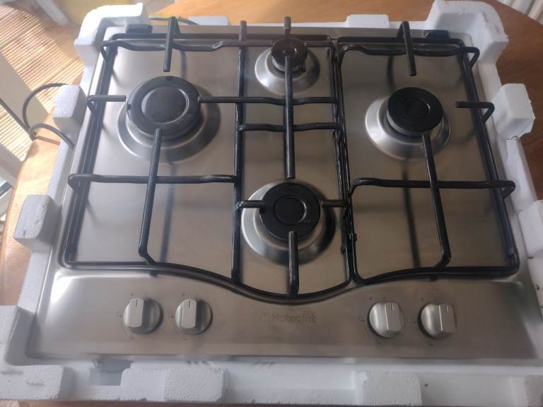 Gas Hob - Hotpoint 4 burner stainless steel 