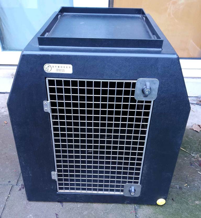 DT Boxes ( DT3 - Single ) Transport dog box (Lockable & Light Weight)