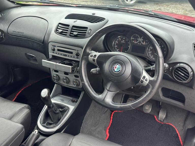 2006 Alfa Romeo 147 1.6 TS Lusso 3dr HATCHBACK Petrol Manual