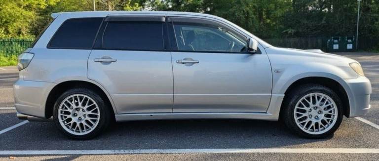 Mitsubishi  Evo 7 estate 