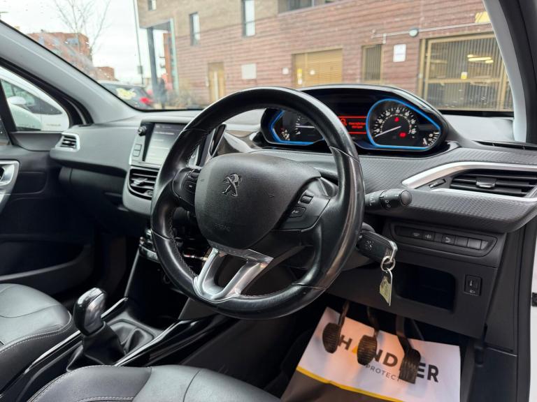 2018 Peugeot 2008 1.2 PureTech Allure Euro 6 5dr HATCHBACK Petrol Manual
