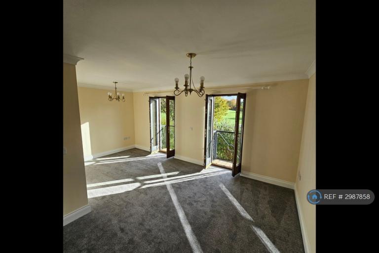 5 bedroom house in Thorngate Place, Barnard Castle, DL12 (5 bed) (#2987858)
