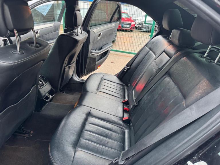 2015 Mercedes-Benz E Class E220 BlueTEC SE 4dr 7G-Tronic SALOON DIESEL Automatic