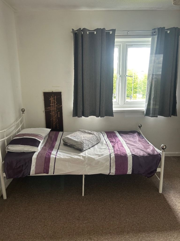 Double bedroom available in Bradford City Centre 