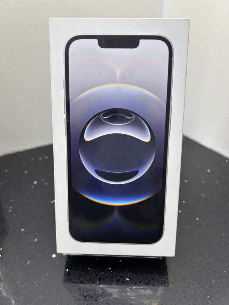 APPLE IPHONE 16e 128GB 5G UNLOCKED WHITE IMMACULATE CONDITION BOXED