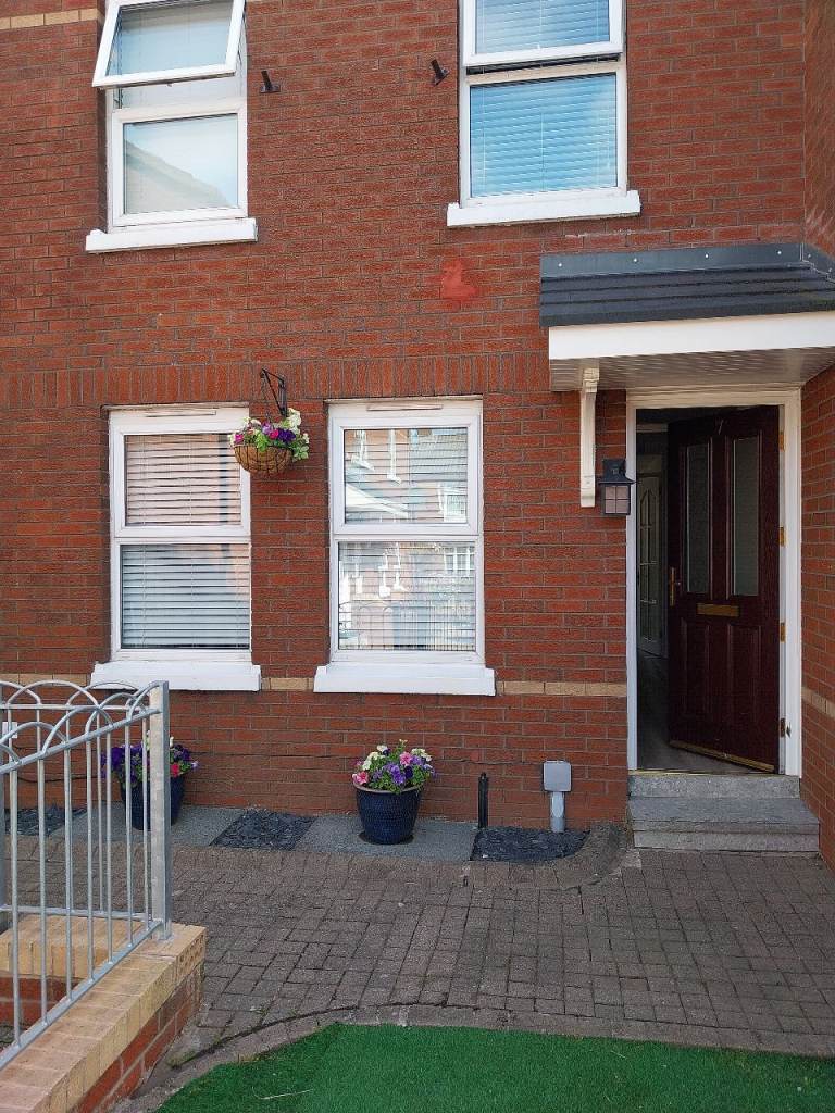 Home swap!! 3 bedroom house East Belfast