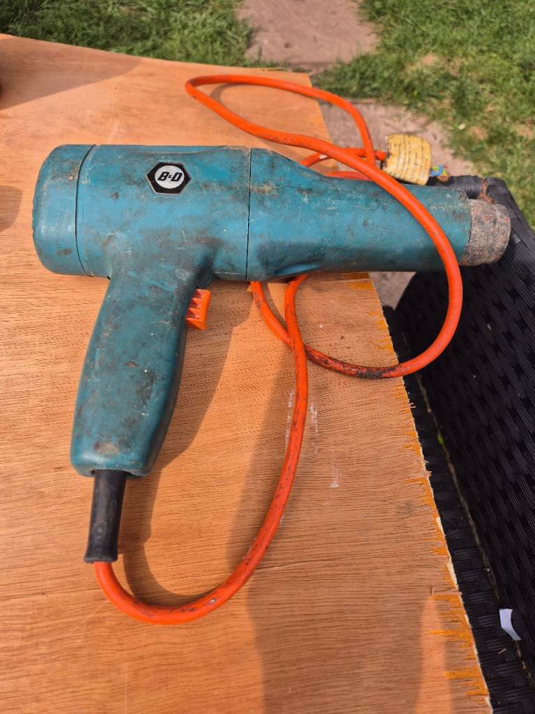 VINTAGE BLACK & DECKER, HG 99 -HI 1050W PAINT STRIPPER