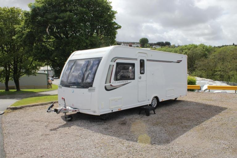 2015 Lunar Clubman SI Luxury 4 Berth Touring Caravan With Transverse Island Bed