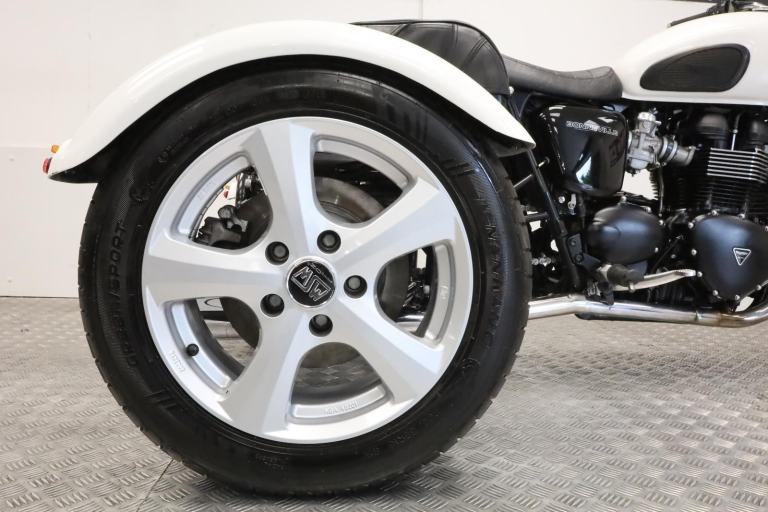 TRIUMPH BONNEVILLE CASARVA IRS TRIKE 