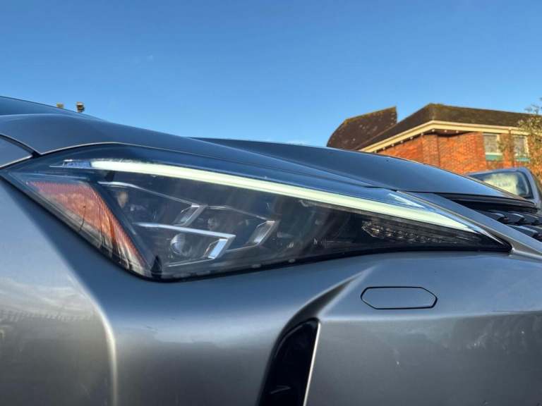 2019 Lexus UX 250h 2.0 Takumi 5dr CVT SUV Hybrid Automatic