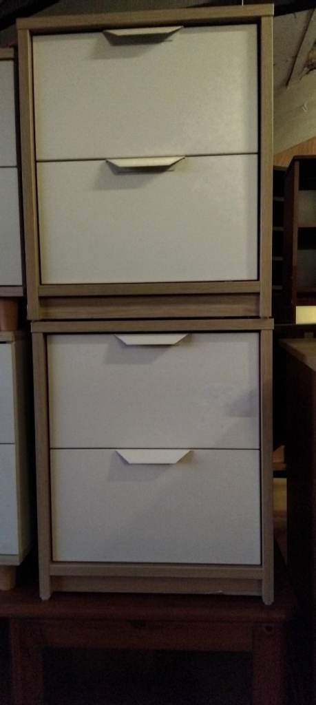 2x Matching bedside drawers