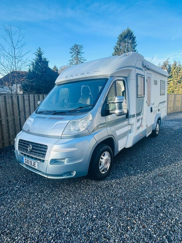 Autotrail excel 670 four berth fixed bed motorhome 