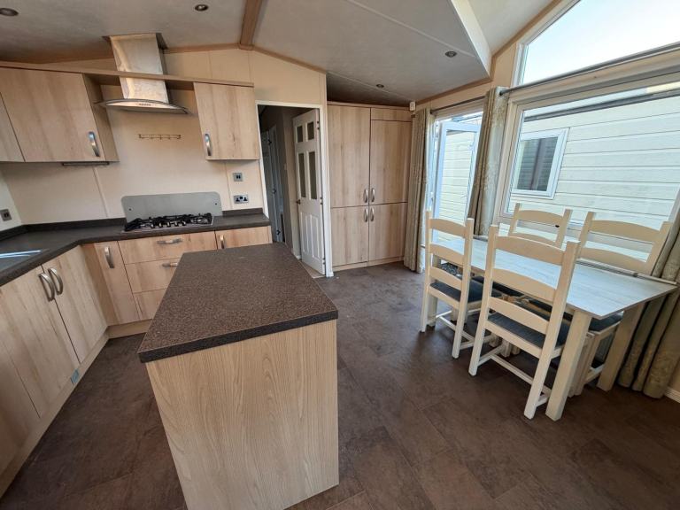 PEMBERTON KNIGHTSBRIDGE STATIC CARAVAN OFF SITE | 3 BED | USED 14 x 42FT