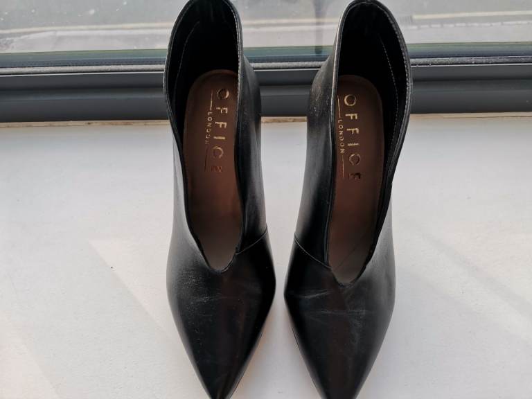 Office Size 5 Trendy boots