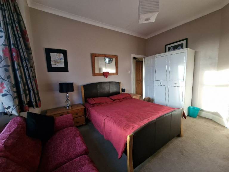 Prof lodger wanted - Christchurch